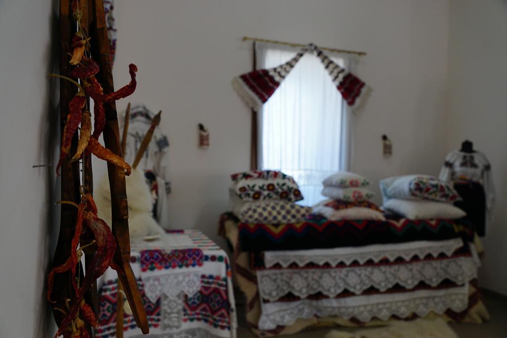 Pensiunea Casa Bunicului Mociu Exteriér fotografie